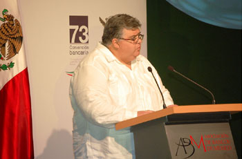 Dr. Agust�n Carstens